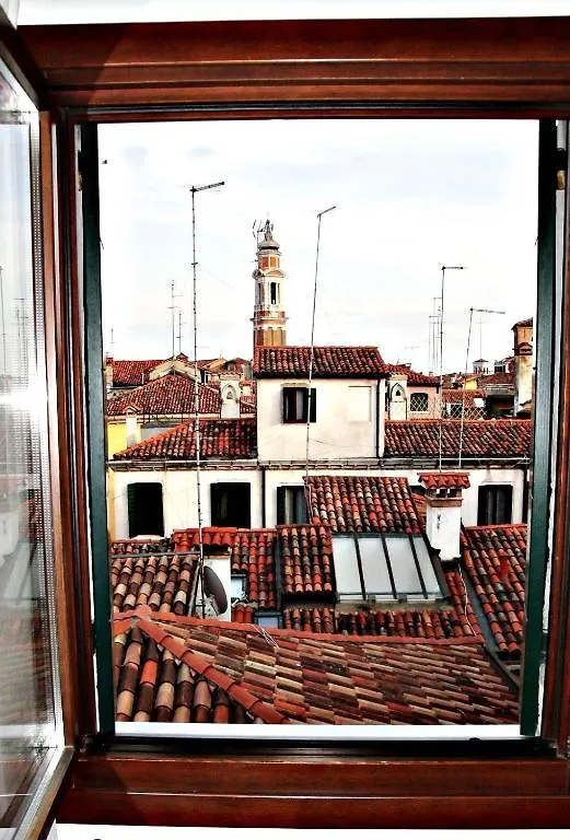 Venice Apartments